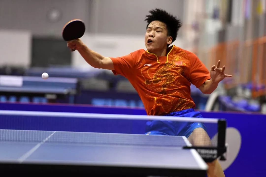 而他的表现 而他的表现