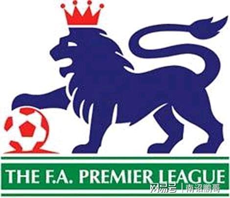 的配合与坚 的配合与坚