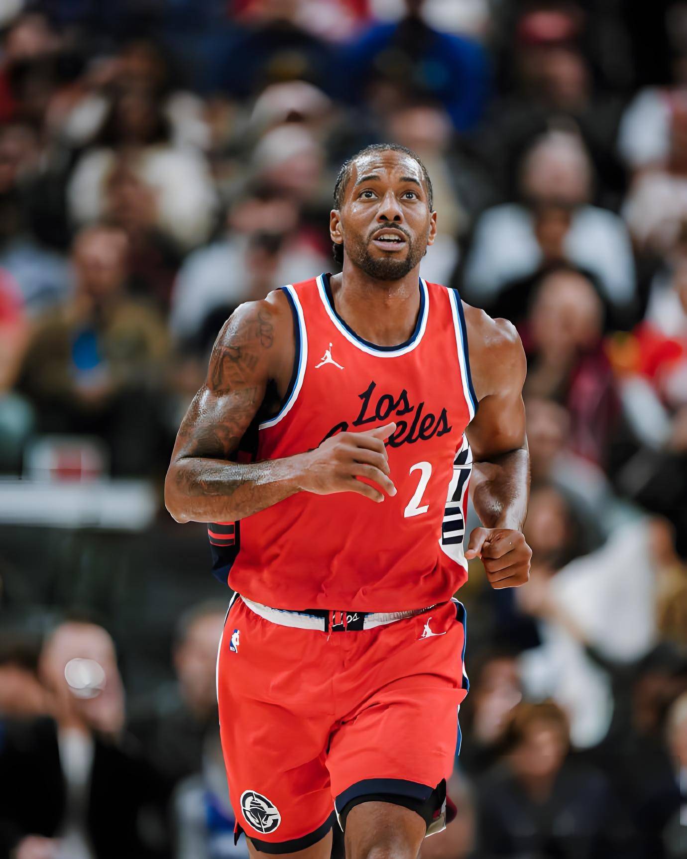 打者被迫收 打者被迫收